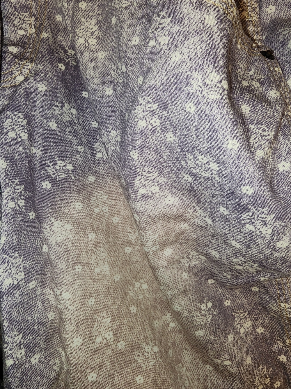 BDG Women's Lavender Floral Cargo Shorts - Picture 13 of 13